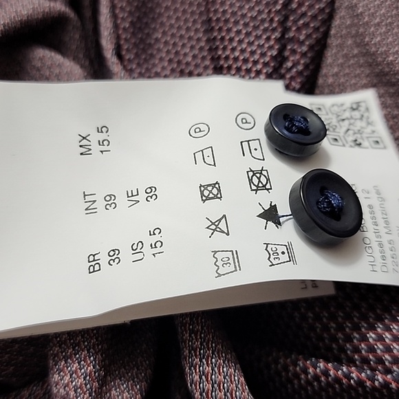 Hugo Boss - slim fit Button Down Long Sleeve size BR 39 or US 15 1/2 - Picture 11 of 11